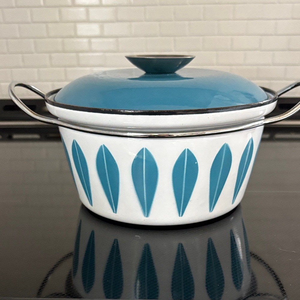 Vintage Catherine Holm Pot